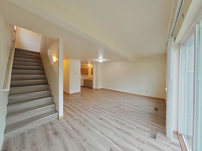 Photo - Beautiful 3 Bedroom 1.5 bath with attached... Unidad A