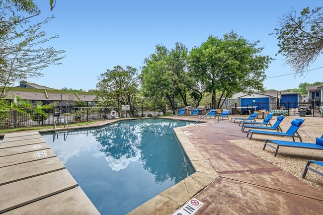 Element Austin Apartments