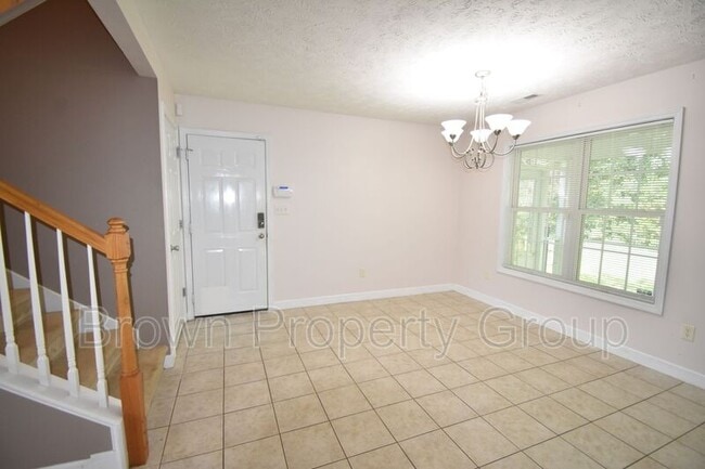 Photo - 165 Pender Rd