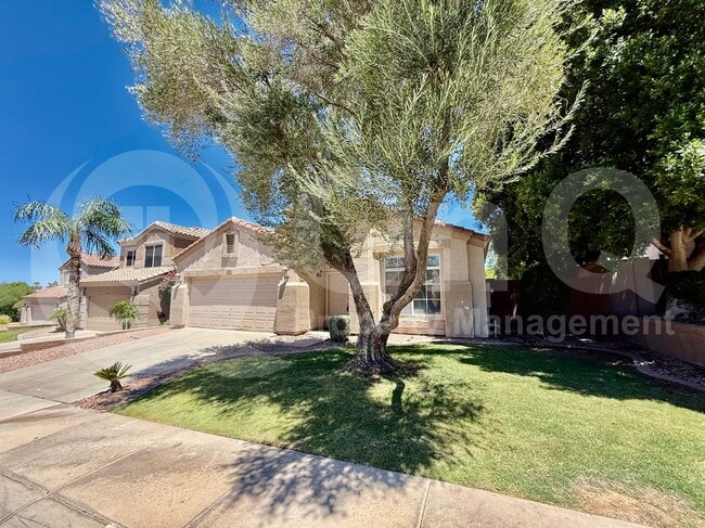 Photo - 826 W Carob Dr