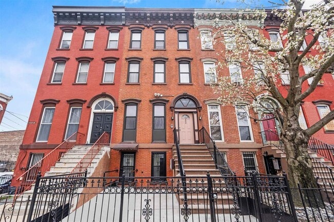 Photo - 800 Ocean Ave Unidad 3