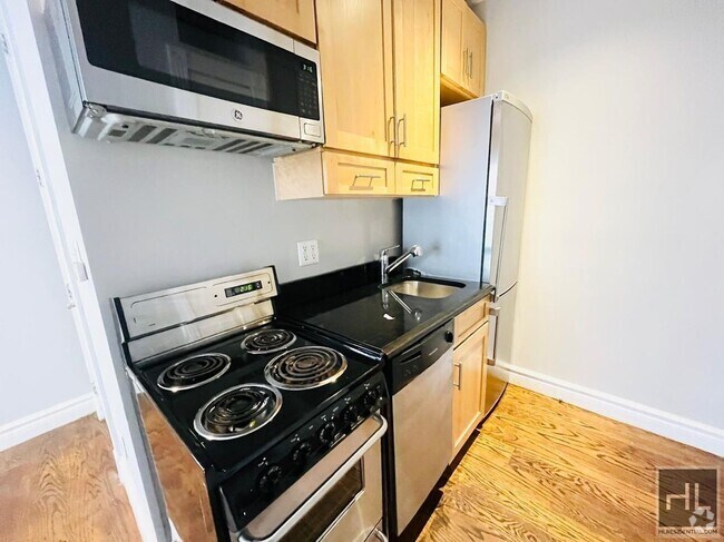 Building Photo - EAST 35 STREET Rental