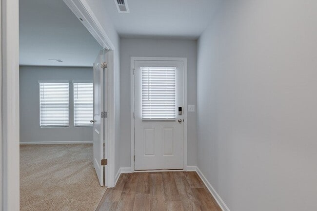 Photo - Spacious 5-Bedroom Home in Southgrove – Move-In Ready!