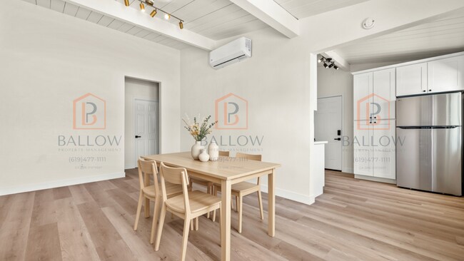 4880-82 Cole St Unit 4882