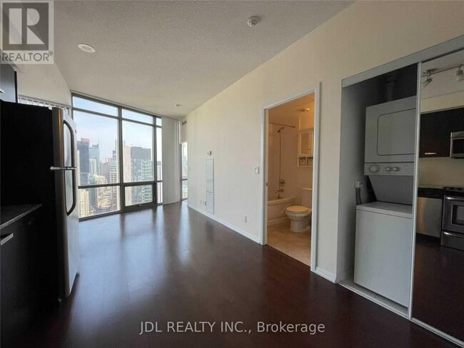 Photo - 832 Bay St. Unit 3409