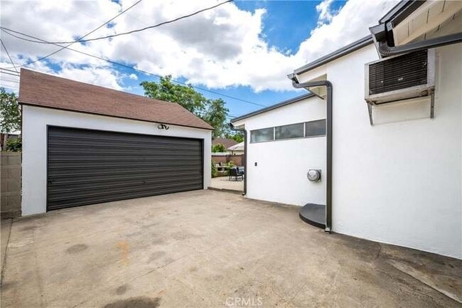 Photo - 6026 Oliva Ave