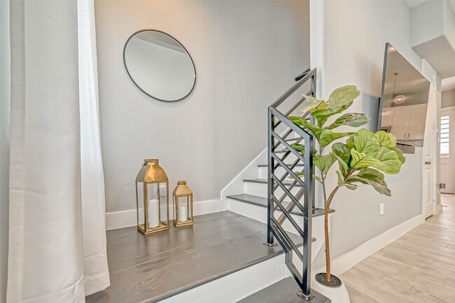 Building Photo - 1806 Schweikhardt St Rental