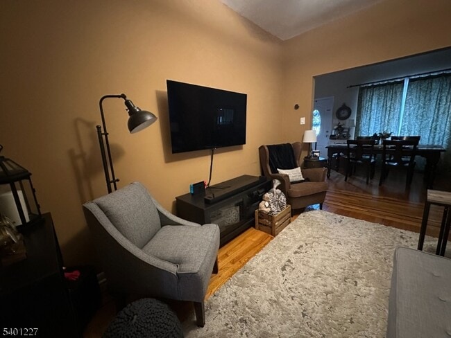 Photo - 18 Hilton St