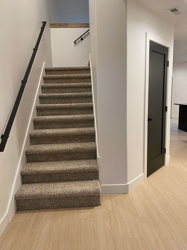 Building Photo - Driggs Stone Peak Subdivision - 3 bedroom ...