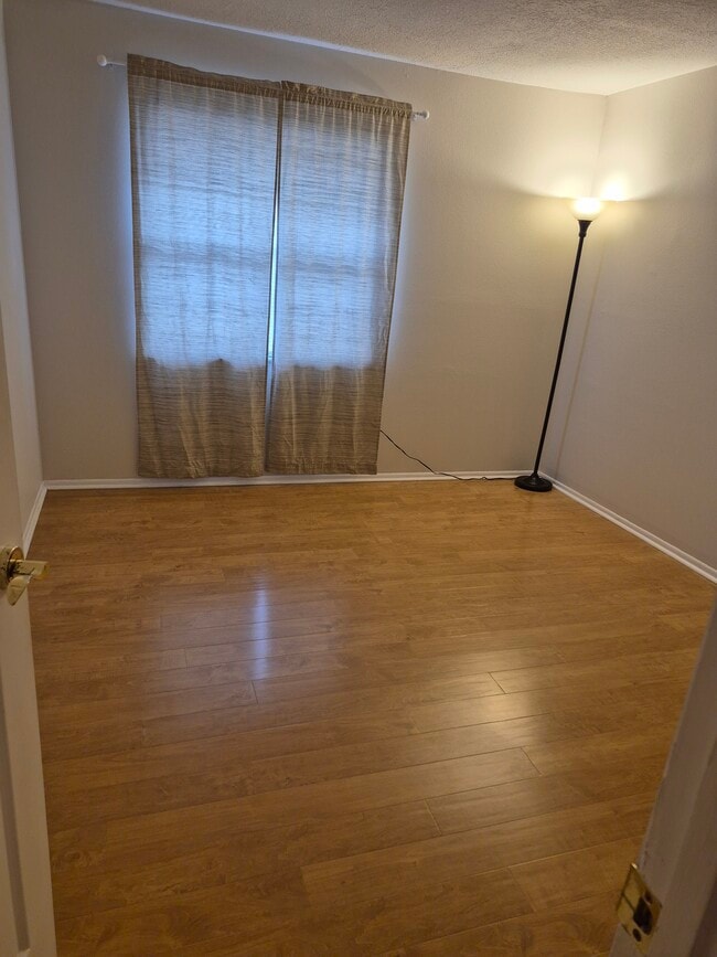 Photo - 5745 Summerside Ln Unit 16B