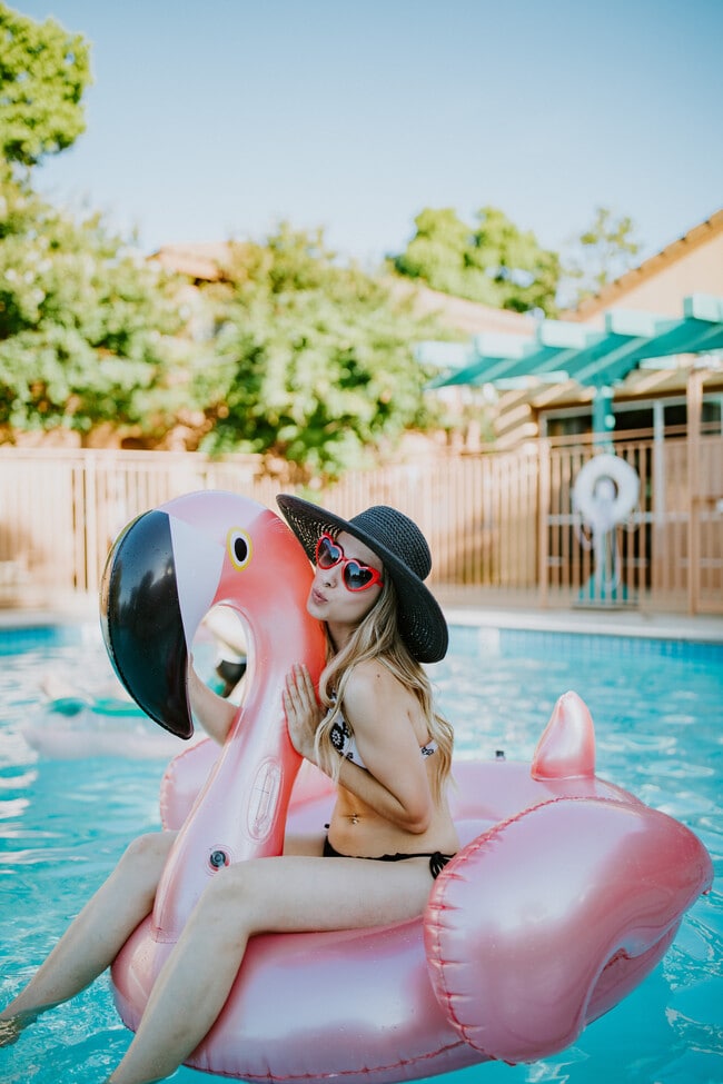 Piscina las 24 horas - Adobe at Evergreen