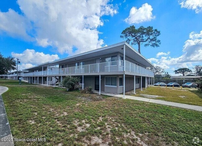 Building Photo - 800 N Fiske Blvd Unit 709 Rental