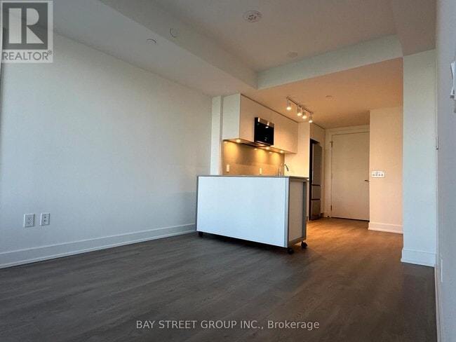 Photo - 8 Cedarland Dr Unit 1203