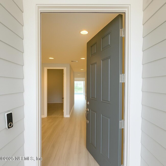 Photo - 1827 Amberly Dr