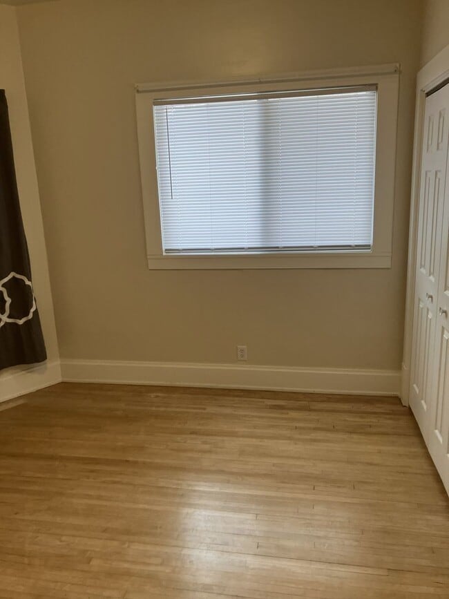 Photo - 616 2nd St SW Unit 616 2nd Apt #2