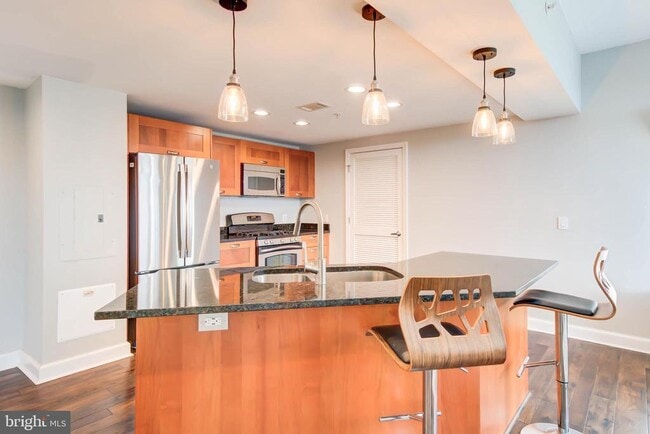 Building Photo - 2451 Midtown Ave Unit 1327