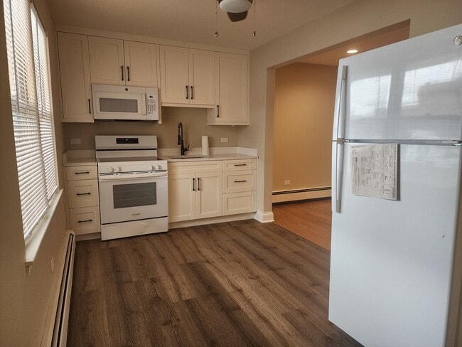 Photo - 6024 W Irving Park Rd