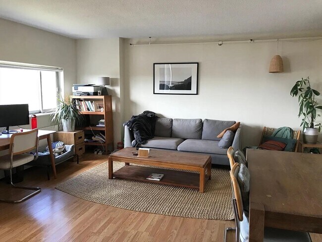 Photo - 872 Massachusetts Ave Unidad 609 Rental