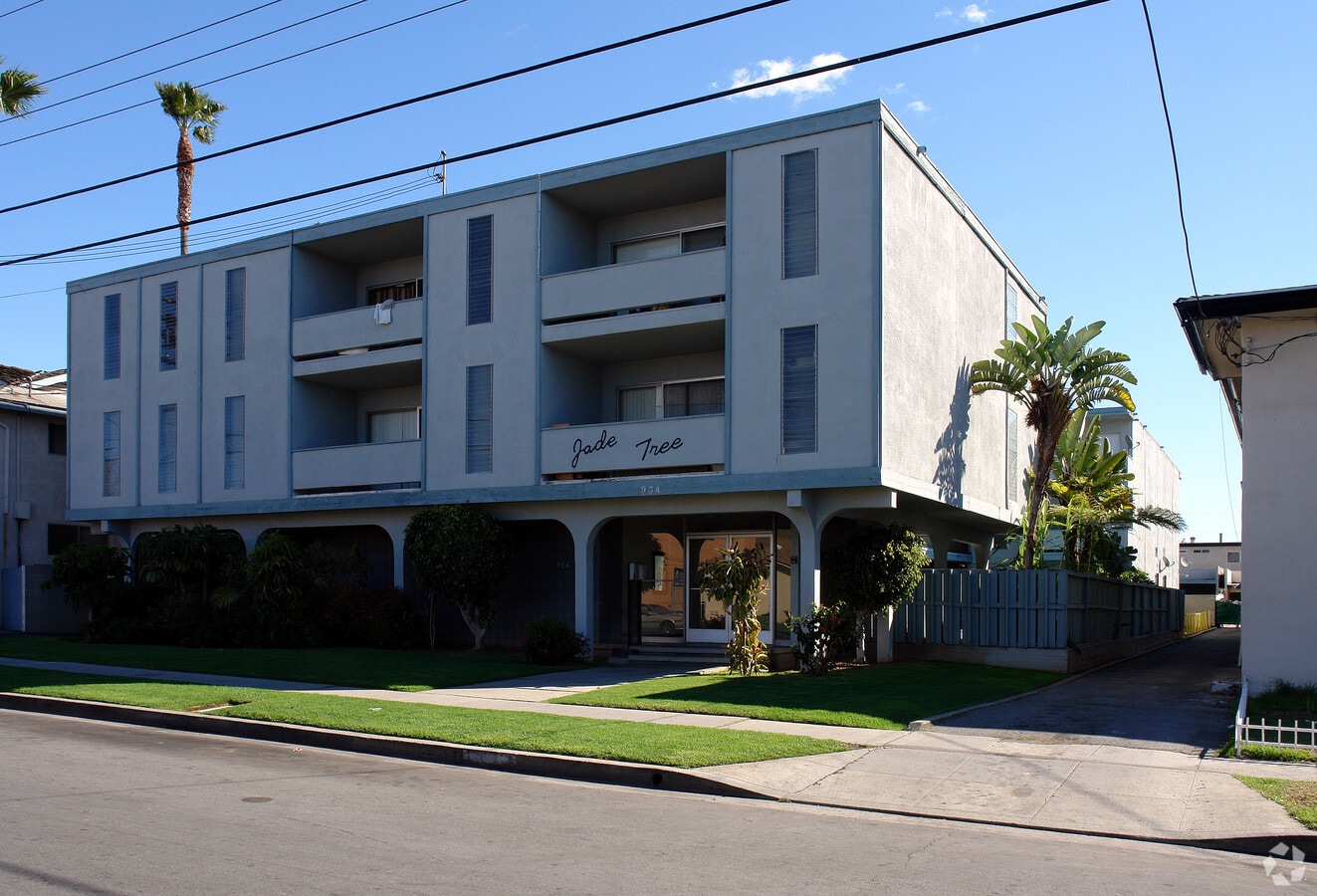 Jade Tree Apartments - Jade Tree Apartments