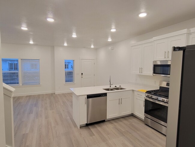 Kitchen/living