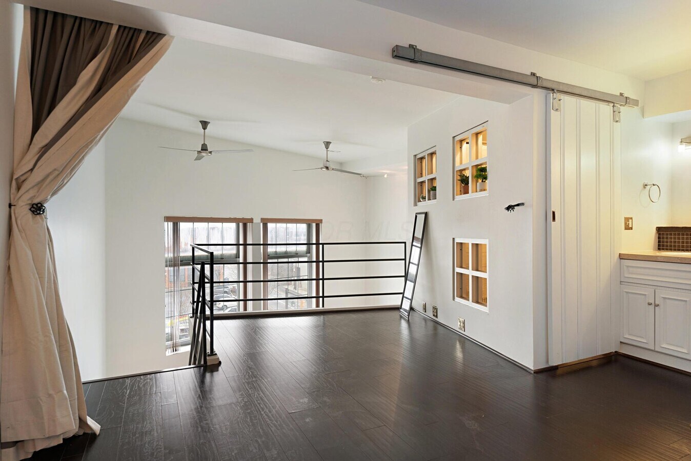 Photo - 444 N Front St