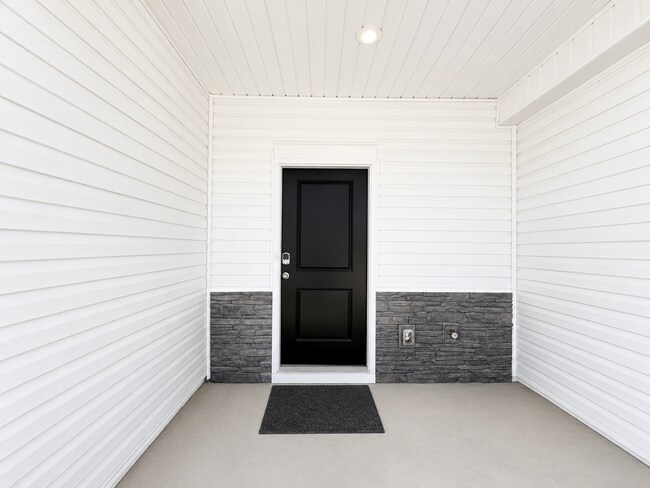 Photo - 717 Isleworth Ln