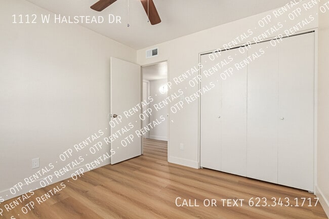 Photo - 1112 W Halstead Dr