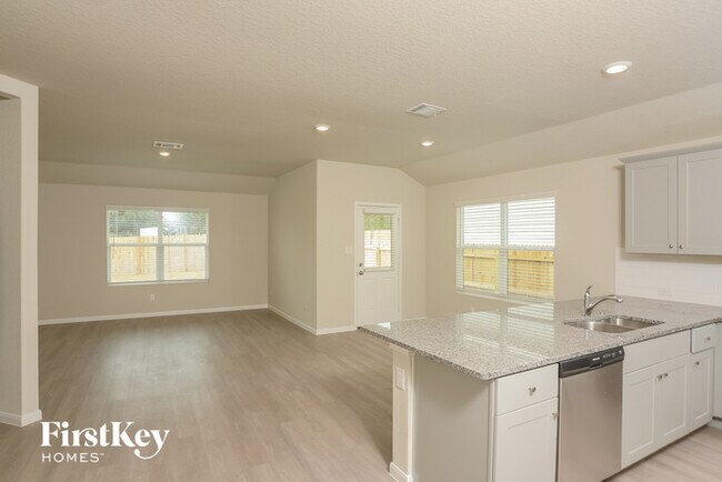 Photo - 31753 Untrodden Way