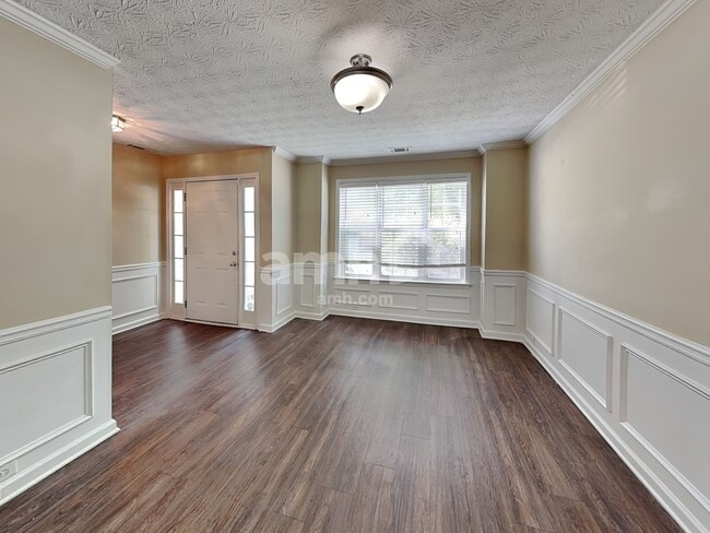 Photo - 1388 Glenover Way