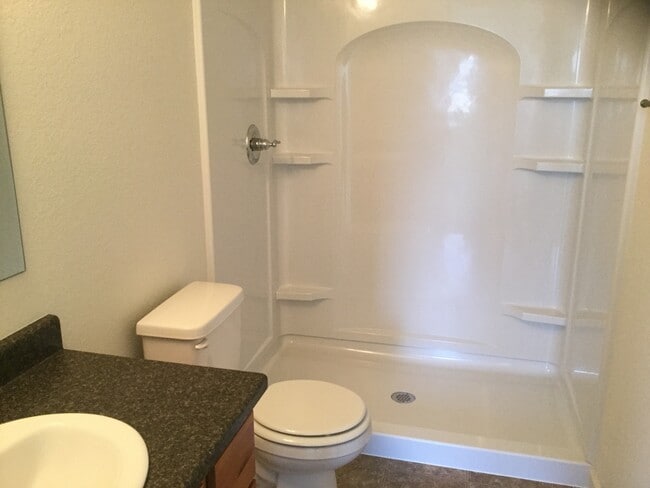 Photo - 3 BEDROOM, 2.5 BATHROOM SADDLE RIDGE TWINHOME