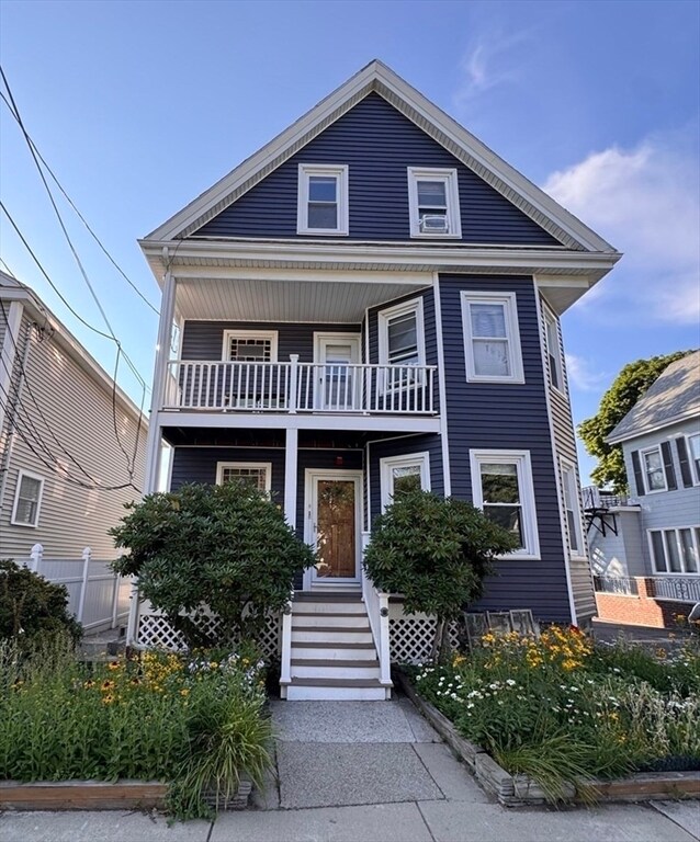 Building Photo - 23 Farragut Ave Unit 3