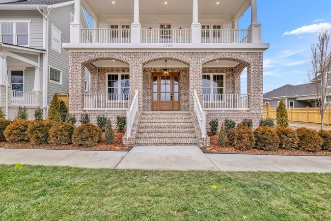 Photo - Luxury living in this brand new home - Franklin, TN