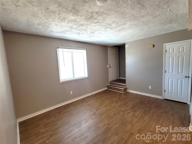 Photo - 1260 Fieldstone Rd