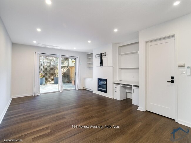 Photo - 653 Forest Ave