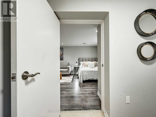 Photo - 106 Gilroy Dr