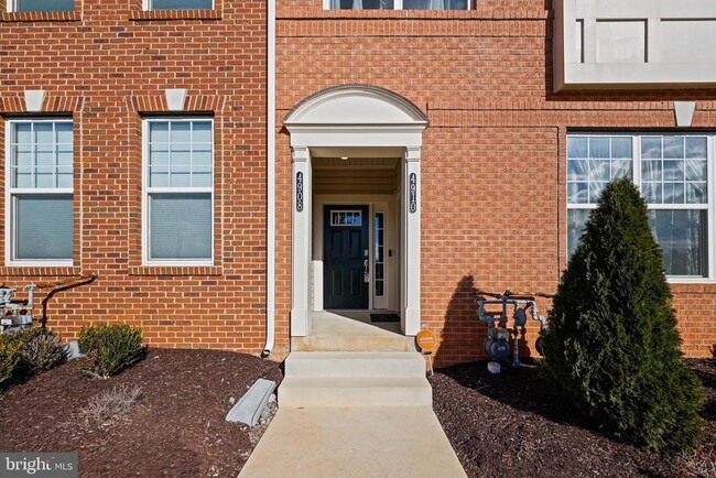 Photo - 4908 MacDonough Pl Townhome