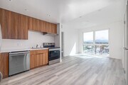 2BR, 2BA - 800SF - Kitchen