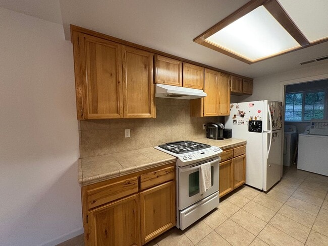 Photo - Beautiful, Loved, 3 bed-2 ba Mountain Home