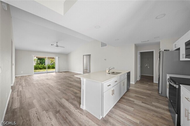 202 NW 25th Pl