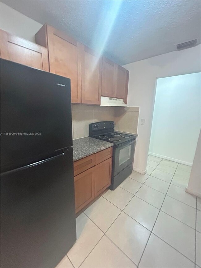 Photo - 3876 NW 207 St Rd