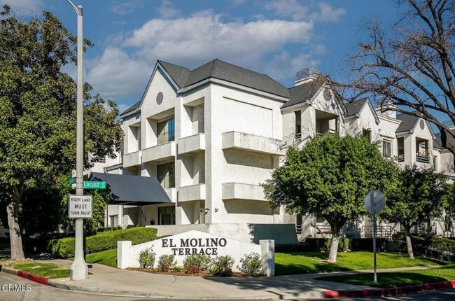 Building Photo - 300 N El Molino Ave Unit 309 Rental