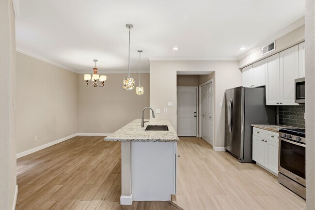 Photo - 12625 Memorial Dr Unit 16