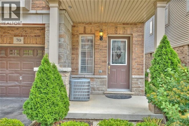 Photo - 541 Winston Rd