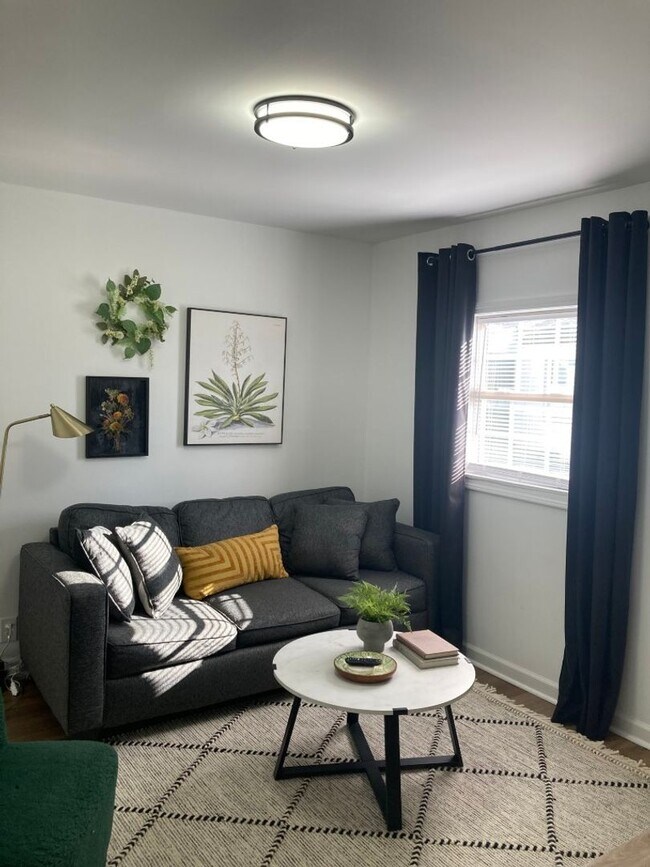 Photo - Ideal Midtown Location- Section 8 Eligible