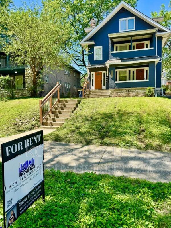 5122 The Paseo