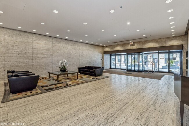 Photo - 175 E Delaware Pl Unidad 5909