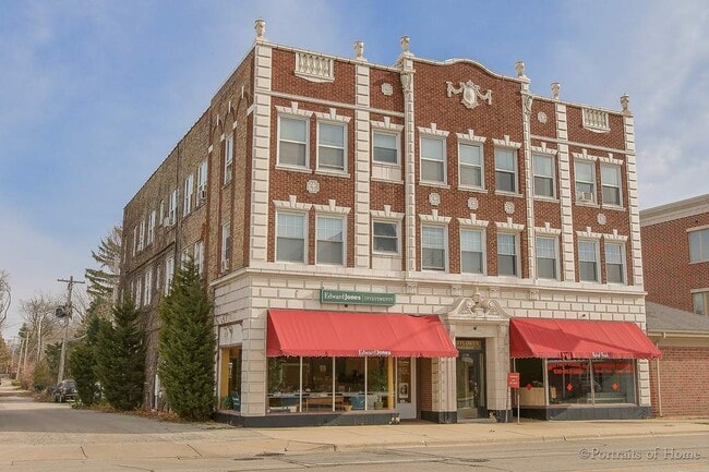 Photo - 219 S Main St