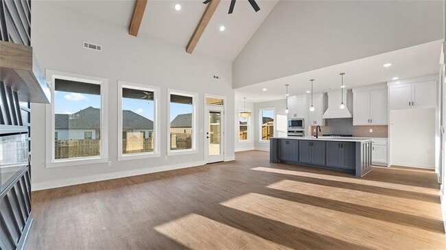 Photo - 1831 Utopia St