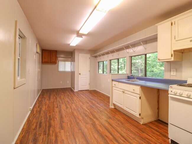 Photo - Charming Tiny Home in Peaceful Country Set...