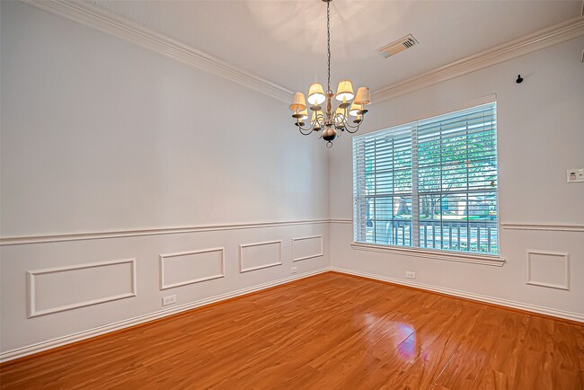 Photo - 219 Autumn Creek Ln